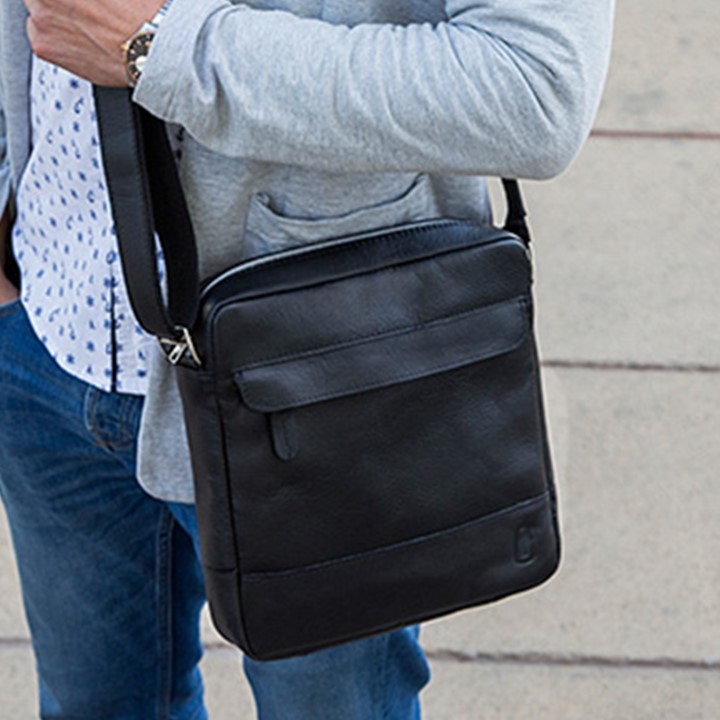 Bandolera Black Weekend - Portafolios de piel. Bolsos para hombres.