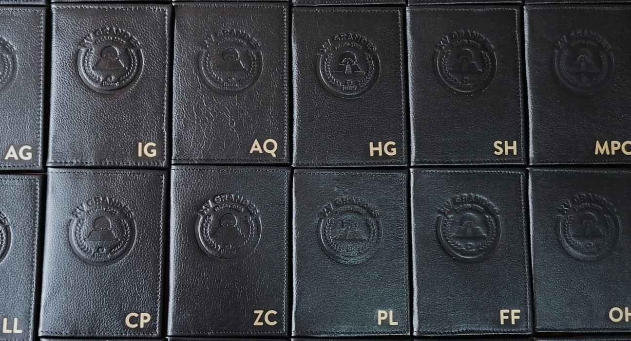porta pasaporte personalizado de piel mexico